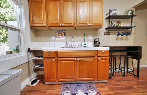 Poets Corner Appartement | Central Berkeley Garden Oasis