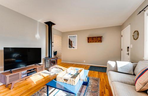 Baseline Sub Maison | Central Boulder Home with Outdoor Oasis, Walk to CU!