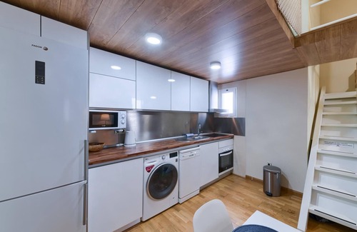 Ensanche Centro Appartement | Central bright and cozy penthouse for 4 people