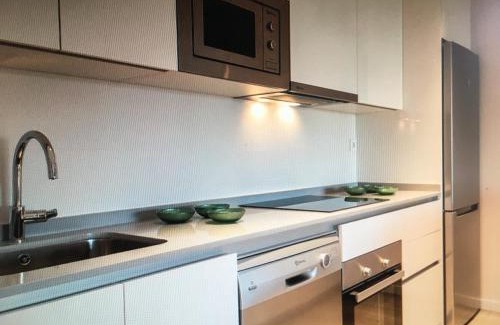 Estepona Appartement | central bright apartment, community pool and own private pool on splendid terrace, garage, beach 900m, mountains 200m