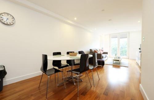 Cardiff City Centre Appartement | Central Cardiff Stay Near Everything!