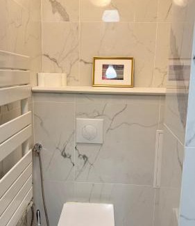 Faubourg-du-Roule Appartement | Central Champs Élysée - High Luxury 2 Bedroom Apartment