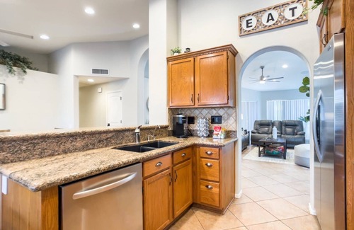 Chandler Maison | Central Chandler: Heated Pool & Ping Pong