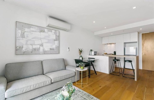 Ivanhoe Appartement | Central Charm Located in the Heart of Ivanhoe