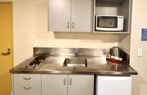 Christchurch City Centre Cabine | Central Christchurch One Bedroom Twin Unit with Full Kitchen