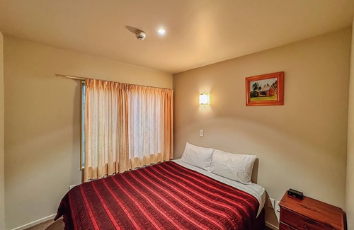 Christchurch City Centre Cabine | Central Christchurch One Bedroom Twin Unit with Full Kitchen