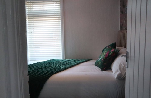 Coventry Maison | Central City Home-3 Bed Rooms- Parking-Netflix