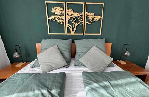 Buderich Appartement | Central Comfort Home with Garden
