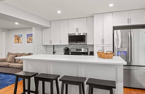 Pleasant Plains Appartement | Central Convenient Home | Free Parking #DCottage