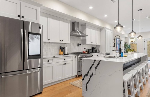 Park View Maison | Central DC 5-BR Townhome - Walk to METRO-rail