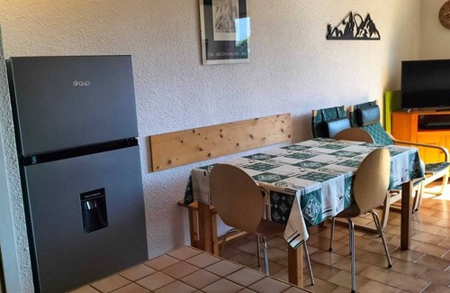 Les Carroz-d'Araches Appartement | 2P Duplex 6pers, Central, à 750m des pistes, WiFi, Parking, Balcon sud