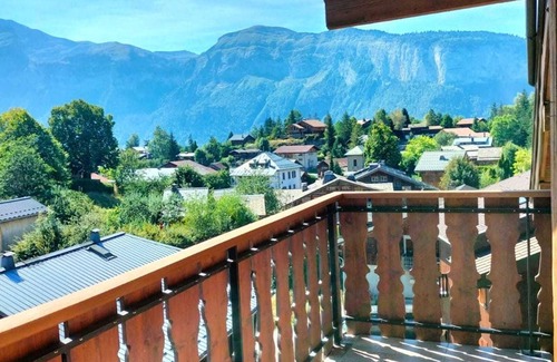 Les Carroz-d'Araches Appartement | 2P Duplex 6pers, Central, à 750m des pistes, WiFi, Parking, Balcon sud