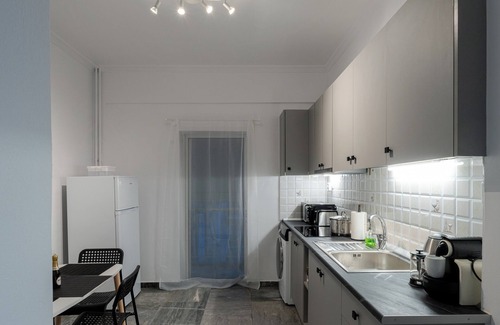 Patras Appartement | Central Elegant Flat in Patras with beautiful balcony and view