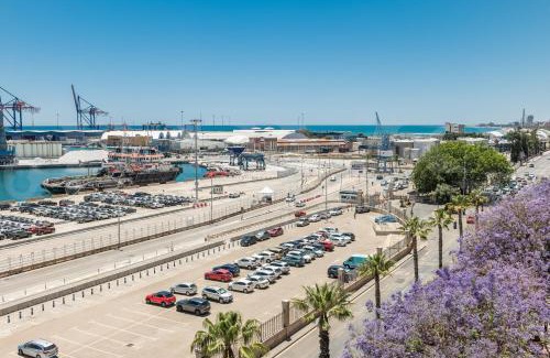 Ensanche Centro Appartement | Central gem with stunning port & sea views by REMS