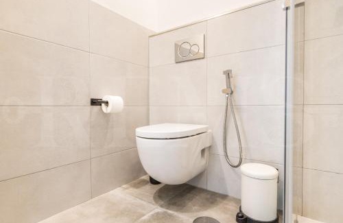 Ensanche Centro Appartement | Central gem with stunning port & sea views by REMS