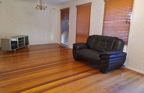 Glen Waverley Maison | Central glen, Ideal family heaven!