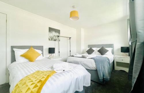Hamilton Maison | Central Hamilton House