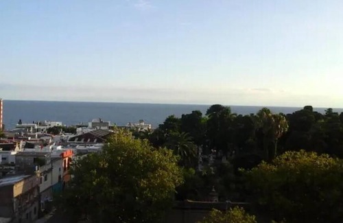 Barrio Sur Appartement | Central, light apartment with a great view MVD, up to 6 guests; inside garage