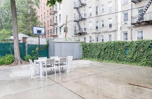 Midwood Maison | Central location in Flatbush