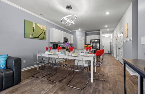 Myrtle Beach Maison | Central location Modern Lakefront 2 king-Suite 3 Bedroom 3 Full Bathroom