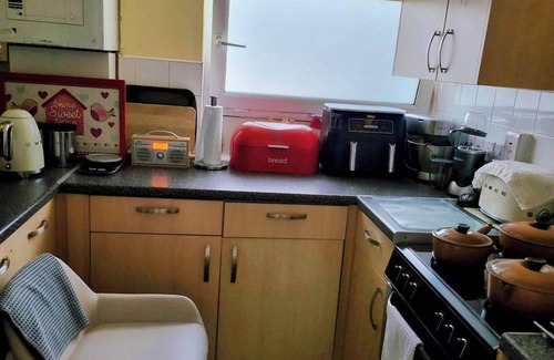Regent's Park Appartement | Central London home within walking distance of most travellers viewing sites.