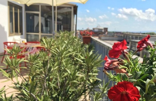 Pisa City Centre Appartement | 🇮🇹 Central Penthouse with Panoramic Terrace – Walk to Pisa Station & City cent