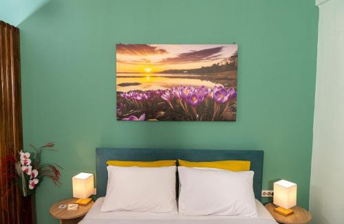 Edessa Appartement | Central & Riverfront Room 2