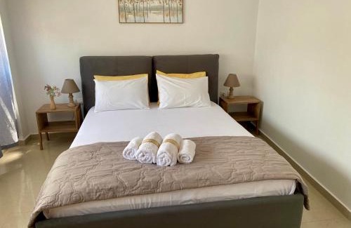 Edessa Appartement | Central & Riverfront Room 3