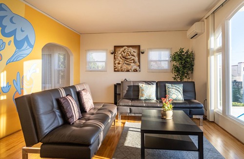 Middletown Appartement | Central San Diego 2BD/1BTH w/ Hilltop View of the Bay