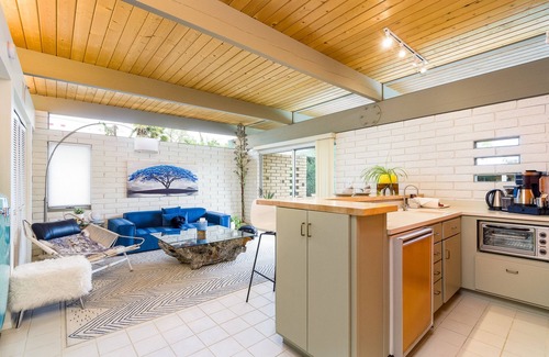 Central Scottsdale Maison | Frank Lloyd Wright a inspiré la maison d'hôtes Turquoise Pool dans le centre de Scottsdale