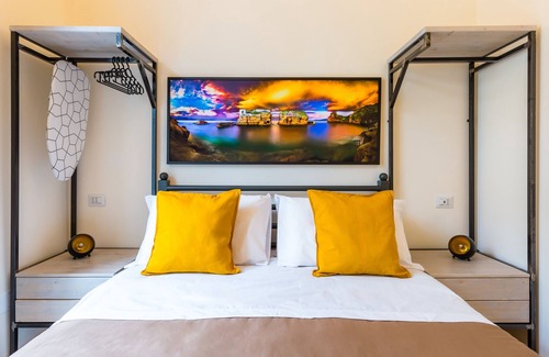 Vasto Lit Et Petit-Déjeuner | Central Station - Apartments & Suites - Gaiola