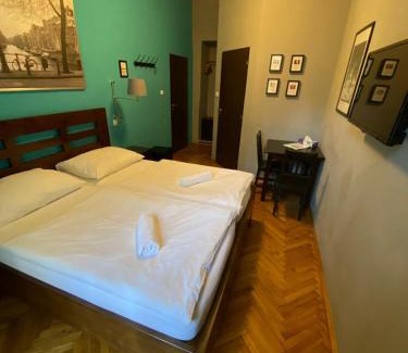 Zizkov Hôtel | Central Station Studios