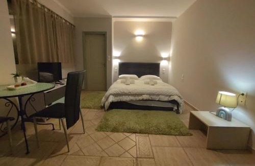Patras Appartement | CENTRAL Studio - Fully equiped. Ideal for couples