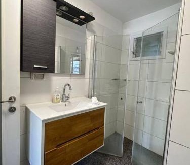 Neve Tzedek Appartement | Central Studio with a Garden