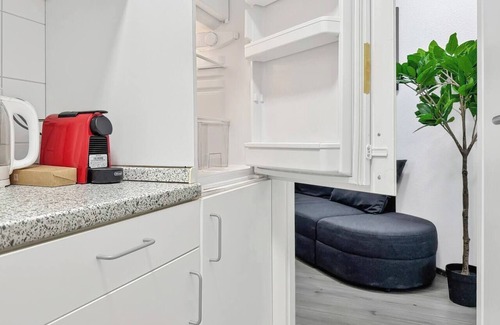 Rathaus Appartement | Central Stuttgart 3BR – 12 Pax