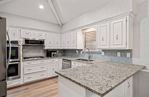 Richardson Maison | Central Updated 4 beds 3 baths