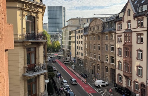 Altstadt Appartement | Central View Cozy Apartment Frankfurt neorenaissance
