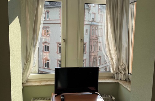 Altstadt Appartement | Central View Cozy Apartment Frankfurt neorenaissance