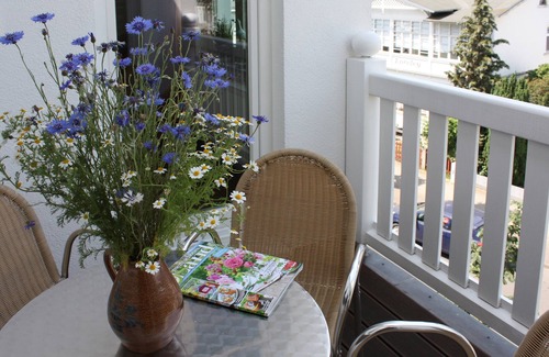 Binz Appartement | Centrally located 2-room vacation apartment with balcony - Villa Laetitia FeWo 16