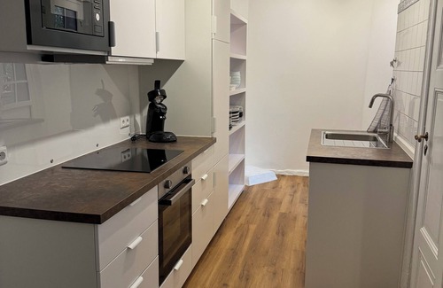 Lichterfelde Appartement | Centrally located 160 square meter apartment. Ideal for travel groups and large families