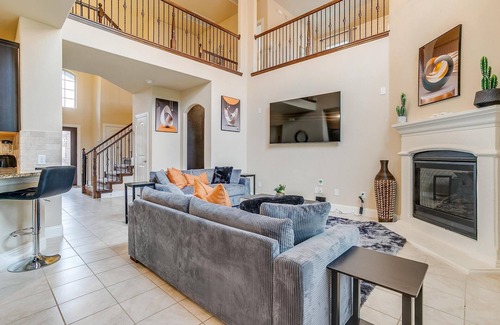 Frisco Maison | Centrally located and cozy 4 bedroom house - charm meets convenience