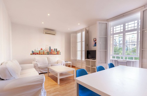 La Nova Esquerra de l'Eixample Appartement | Centrally located apartment with all necessary amenities