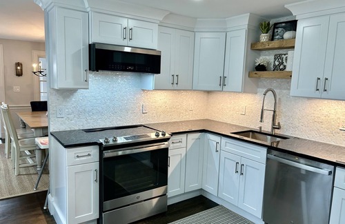 Cohasset Maison | Centrally Located Beautifully Renovated Colonial-