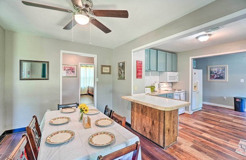 Lawton Maison | Centrally Located Lawton Home: Dogs Welcome!