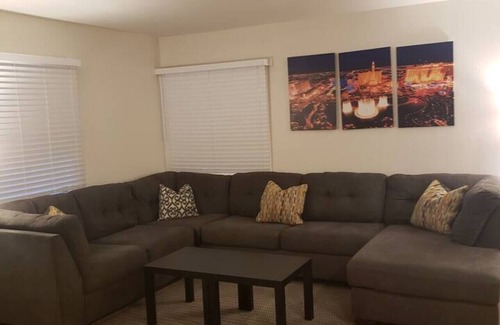 Paradise Maison | Centrally located near the strip and so much more!