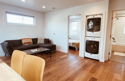 Curtis Park Maison | Centrally located private guesthouse