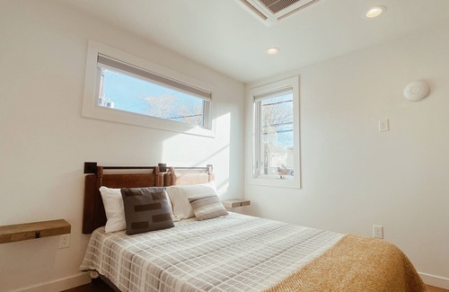 Curtis Park Maison | Centrally located private guesthouse