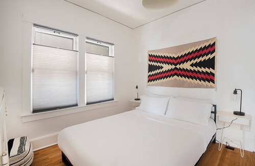 University Heights Maison | Centrally Located Remodeled Bungalow near Nob Hill, UNM, Hospitals & Film Studio