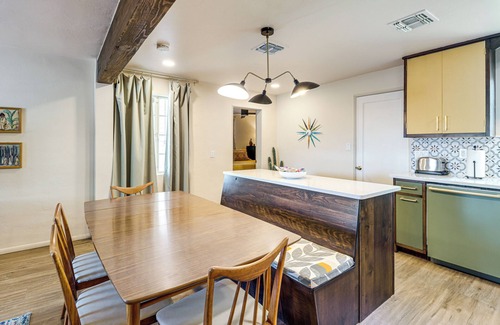 Arroyo Chico Maison | Centrally Located Tucson Home w/ Fenced-In Yard!