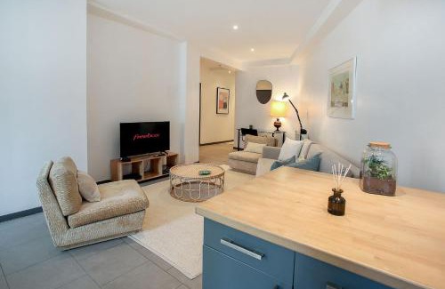 Lisieux Appartement | Centre historique vue cathédrale